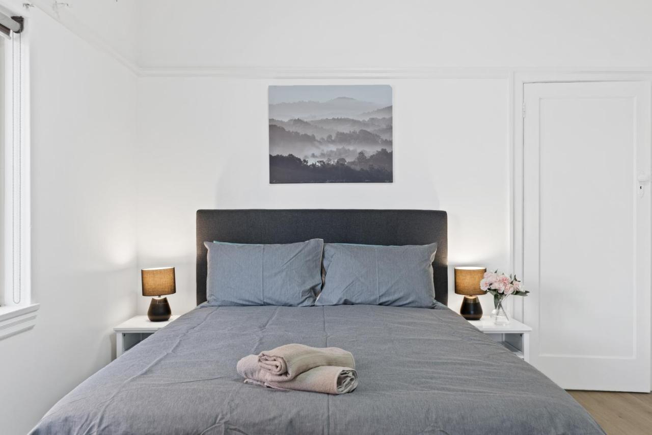 Burwood New 2 Bedroom 2 Bath Apt Free Parking Sydney Eksteriør bilde