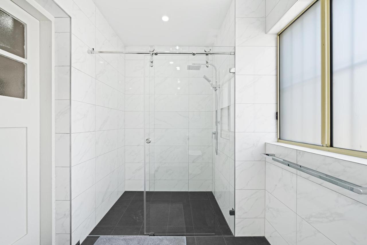 Burwood New 2 Bedroom 2 Bath Apt Free Parking Sydney Eksteriør bilde